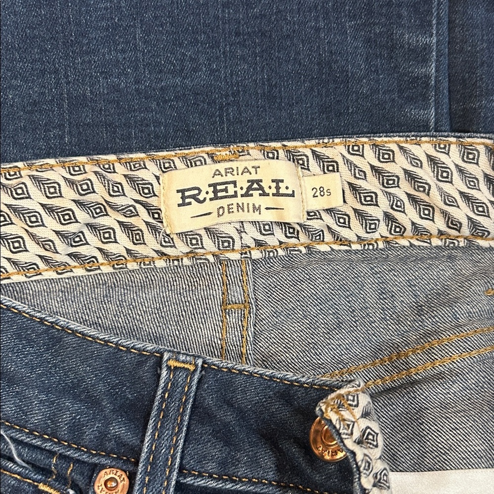 Women’s Ariat Jean - Picture 2 of 2